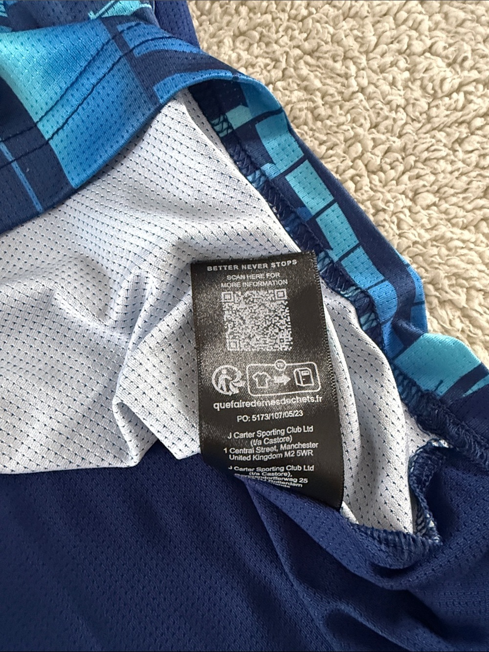 Rangers Football Club 2023-24 Castore Pre-Match Training Jersey View 6
